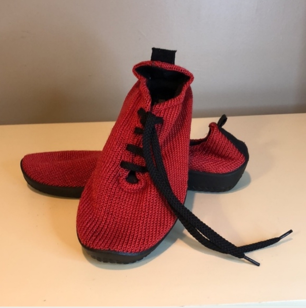 Arcopedico Red Knit Women's Shoes